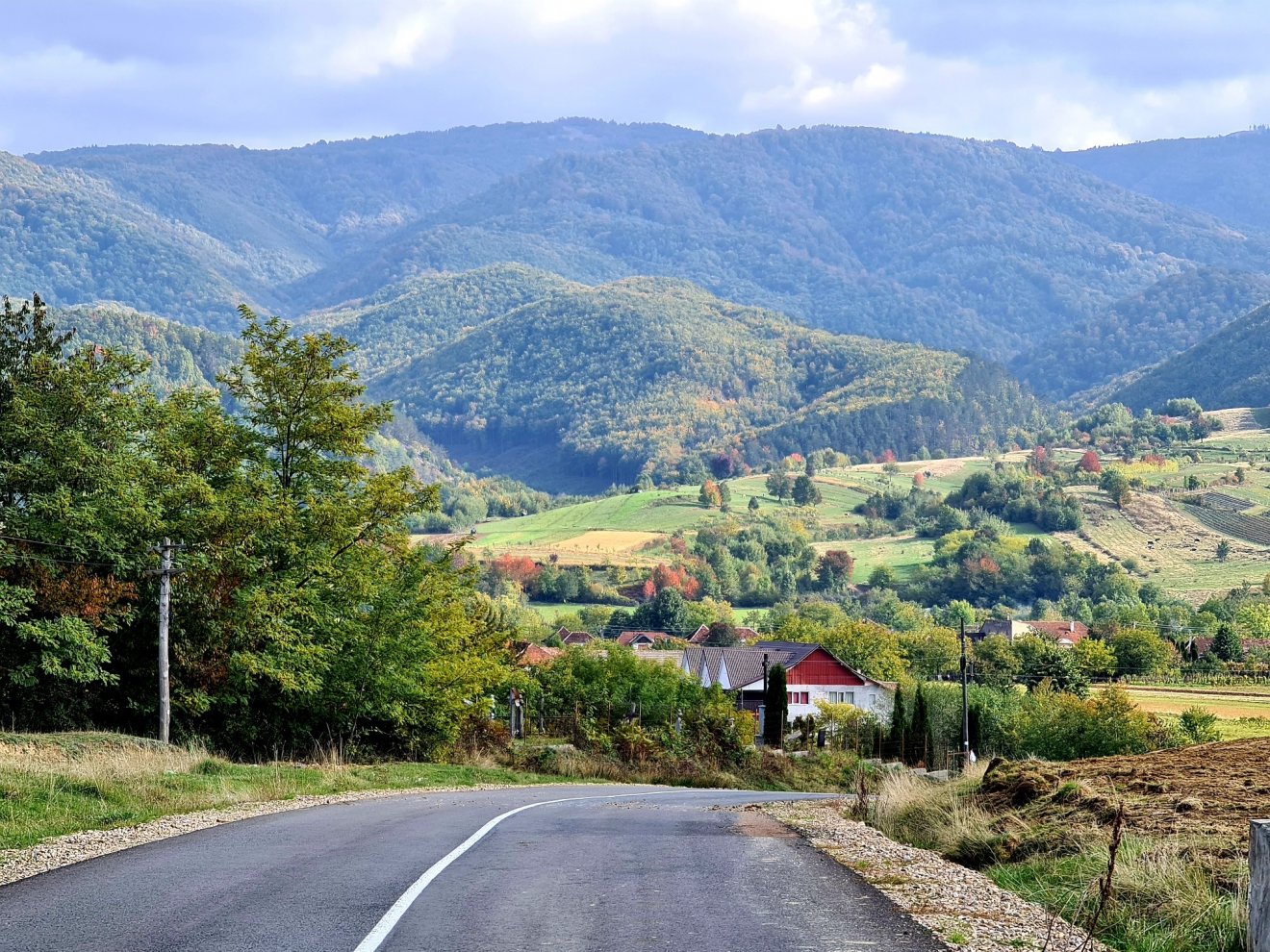 „Bányavárossá” alakulhat a jelenleg a turizmusra építő Bondoraszó •  Fotó: Facebook/Primăria Budureasa