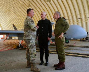 Izrael még lebegteti az Iráni csapásra adandó választ, a világ vezetői nyugalomra intenek