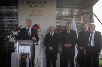 Semjén Zsolt Kaplonyban: a Magyarok kenyere program az egység szimbóluma