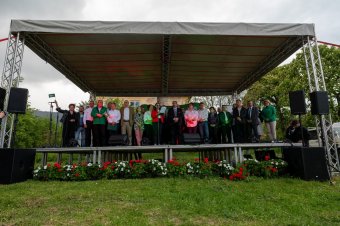 Régi ház és Európai Unió, erdélyi szórvány és közösségi erő a közeledő választások fényében