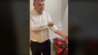 Odalett Ciolacu tetoválása, amely szerint nem emelik az áfát