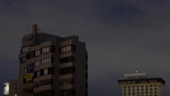 Sötétben szilvesztereznek a szigetországban