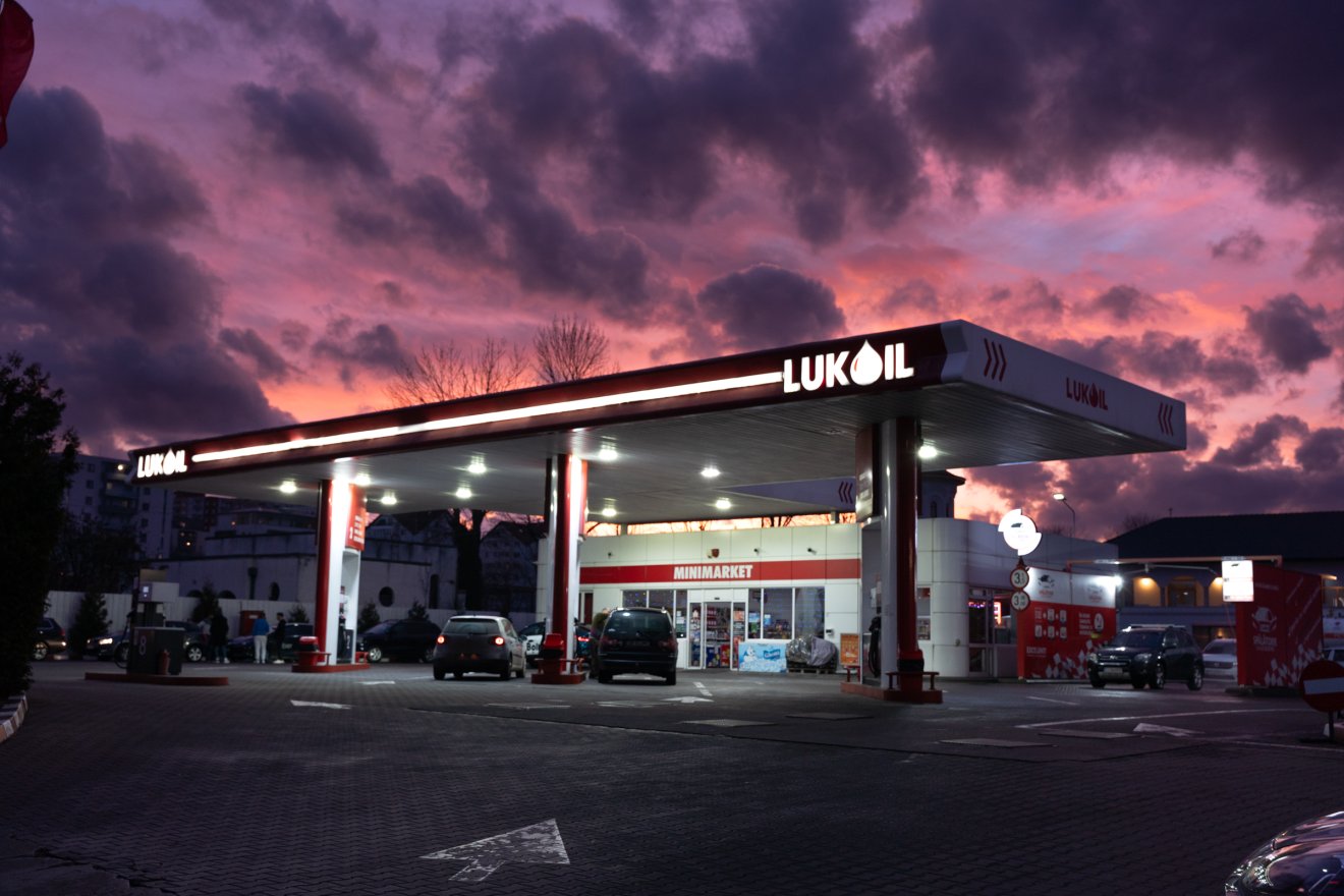 A Mol is érdeklődik a Lukoil romániai érdekeltségei iránt