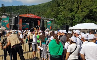 A légy sem repülhetett be ellenőrizetlenül Tusványosra a szigorú biztonsági intézkedések közepette (VIDEÓ)