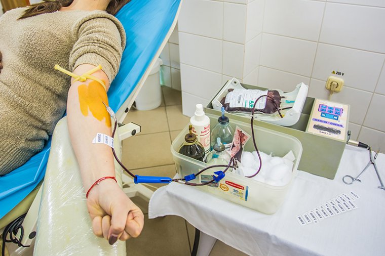 „Ömlik” a vér. Alaposan enyhítette a sok éves vérhiányt a központok cseh modellre történt átszervezése