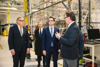 Jelentős amerikai céggel kötött akkumulátor-gyártásról szóló megállapodást a román kormány