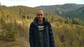 Torzító, ha a nem székelyek skanzenként tekintenek a Székelyföldre – Zsidó Ferenc író az „anti-Ábelről” szóló kötetéről