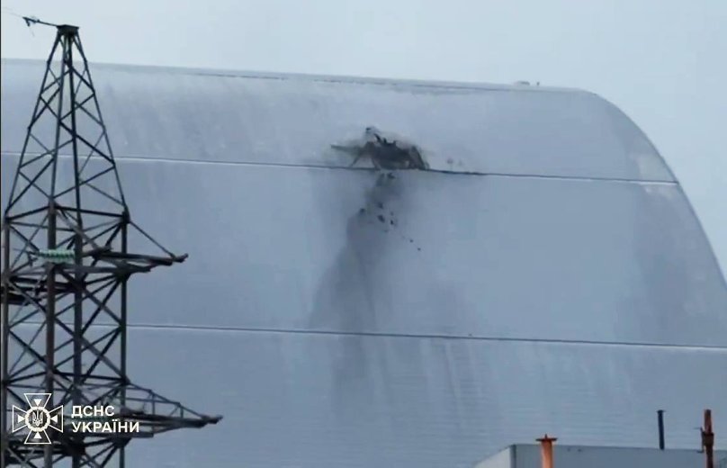 Megsérült a csernobili atomerőmű védőpajzsa