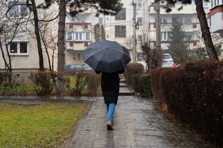 Szeles, esős időjárással indul a hét az ország számos vidékén