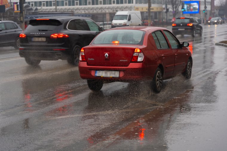 Tánczos a szennyező autók adójáról: a vásárlóerőt is figyelembe kell venni