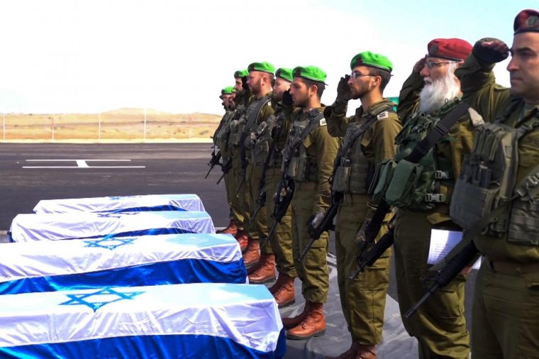 Izrael: a Hamász által átadott egyik holttest nem az eddig ismert túszok közül való