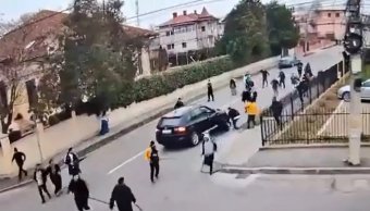 Még mindig keresik a dél-romániai tömegverekedésben meghalt két személy gyilkosait