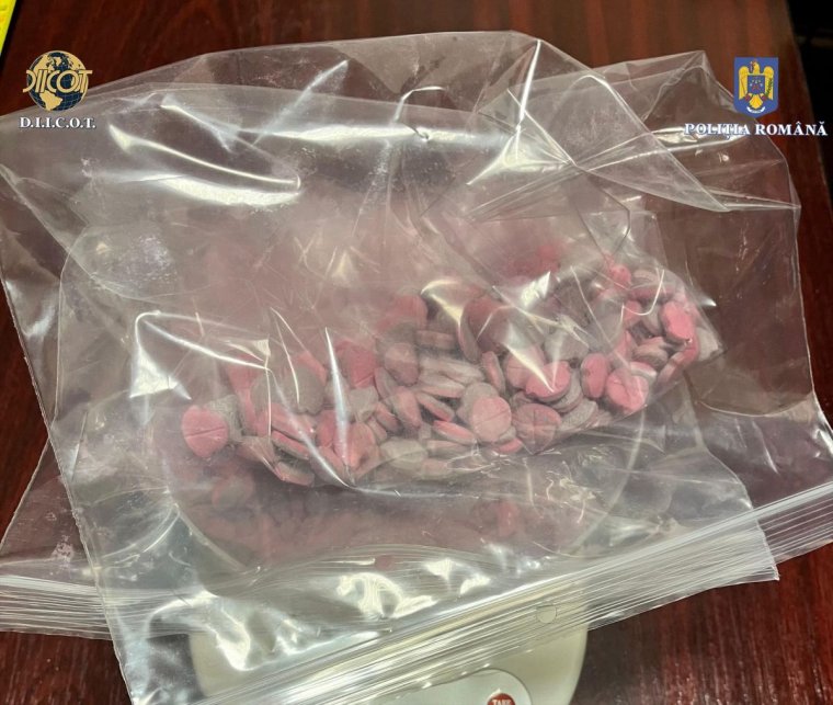 Drogkereskedőket értek tetten „terítés” közben
