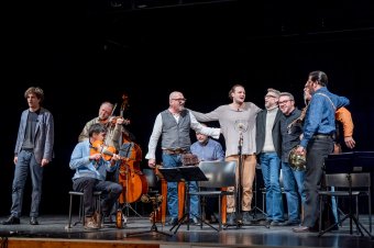 Arany és Petőfi levelezése alapján készült koncertszínházi előadás érkezik Udvarhelyre (VIDEÓ)