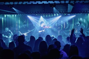 Lemezbemutató koncerten lép fel Kolozsváron a Szabó Balázs Bandája