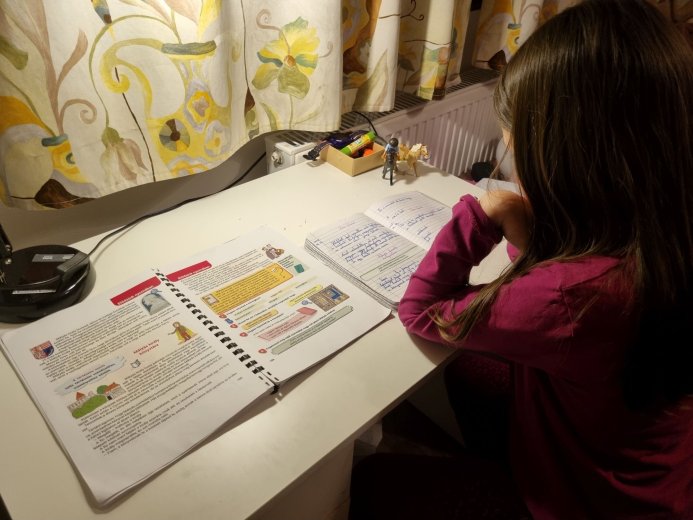 Nem szabad túlterhelni a diákokat a házi feladatokkal