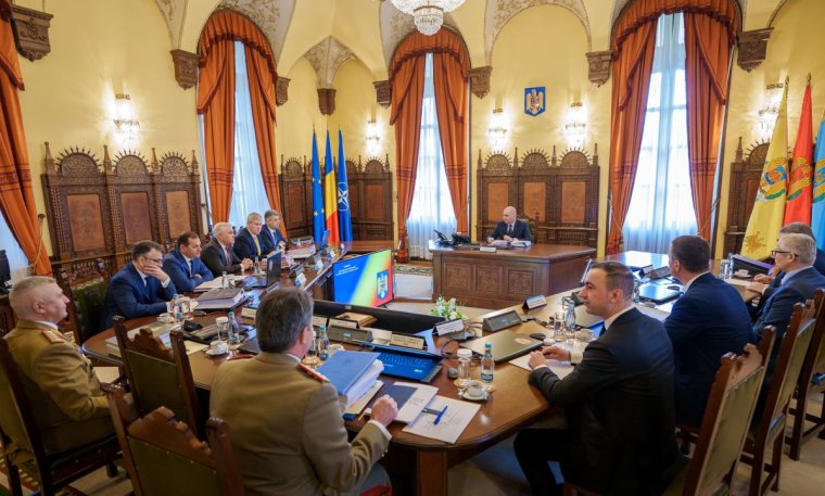Románia növeli védelmi kiadásait, a hadsereg „bizonyos helyzetre” készül