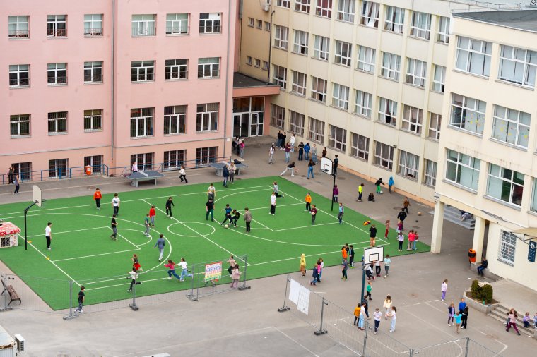 507 tanintézetet kerül be nagyobb iskolák igazgatása alá