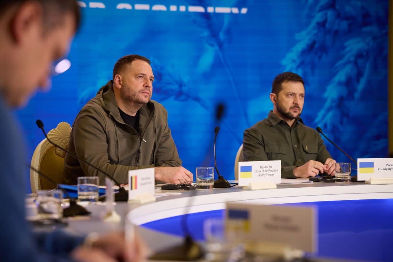 Közeledik Kijev és Washington? Andrij Jermak és Volodimir Zelenszkij