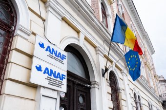 Diadalmámorban a pénzügyminiszter, jóval több pénzt hajtott be az adóhivatal, mint tavaly