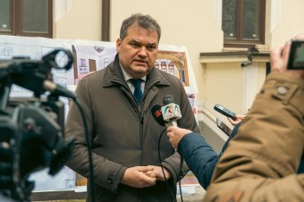 Cseke Attila is nagyot húz a nadrágszíjon: több mint félezer állás megszűnik