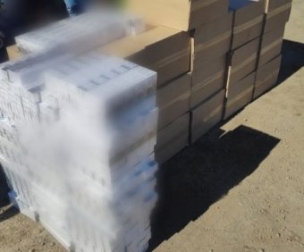 Dupla falú járműben szállított cigarettát, rutinellenőrzésen bukott le