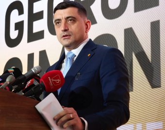 Miután háromszor megfutamodott, Simion ezúttal készen áll a kampányvitákra Nicușor Dannal