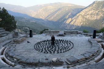 Világnapi üzenet: „szorong-e a színház amiatt, amivé az emberi létezést a 21. század átformálja?”