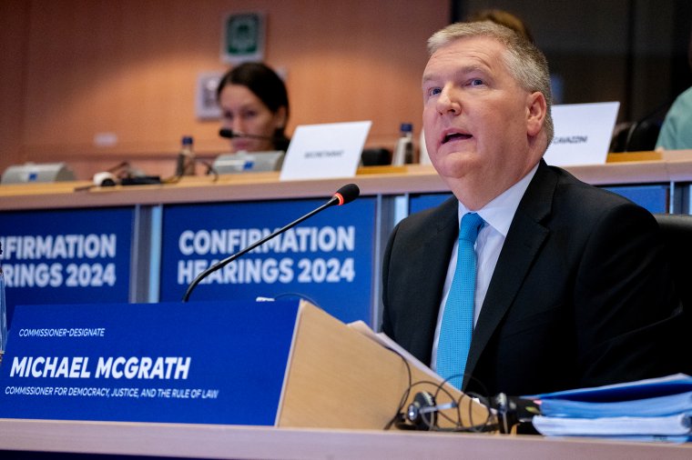 Brüsszel továbbra is „komolyan aggódik” a magyarországi jogállamisági helyzettel kapcsolatban