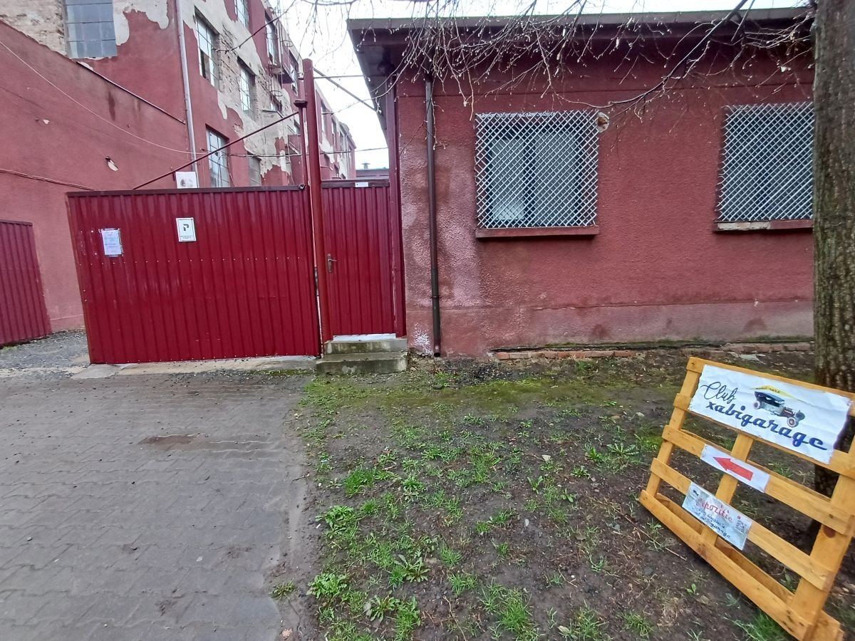 játék