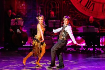 Sok zenés produkciót, vendégelőadást kínál közönségének az Aradi Kamaraszínház