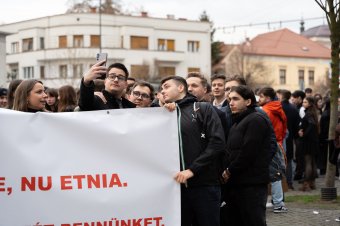 Kolozsvári magyarverés: bűnügyi felügyelet alatt egy gyanúsított, az ügyészség sem lát etnikai indíttatást