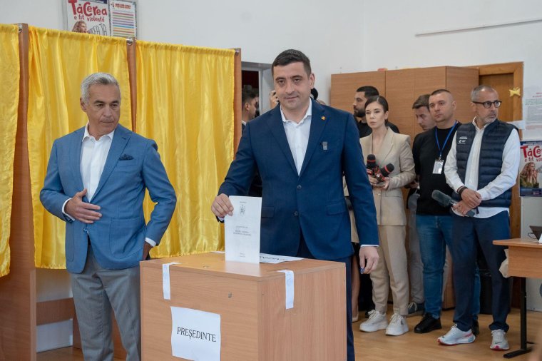 Georgescu nem mondta ki nyíltan, hogy miniszterelnök lenne, de arra utalt, hogy elfogadná a tisztséget