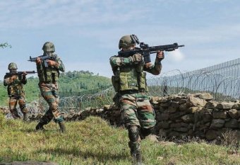 Pakisztán: betartjuk a tűzszünetet, de ha kell, visszavágunk Indiának