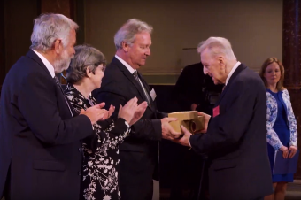 Erdélyi származású fizikus kapta az Akadémia legrangosabb tudományos díját