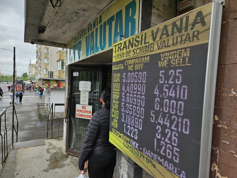 Elemzők: 5 lej alá süllyedhet az euró árfolyama, de nem marad ott sokáig