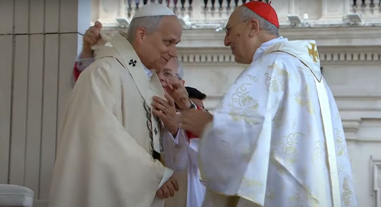 XIV. Leó: „Péternek a nyáj legeltetése közben mindig ellen kell állnia a kísértésnek, hogy magányos harcos legyen vagy a többiek fölé helyezett vezető” •  Fotó: Vatican Live/képernyőmentés