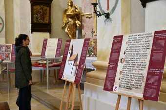 Kiállítás nyílt Temesváron a csanádi püspökség és utódegyházmegyéinek történetéről