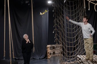 Háborús traumák és felejtés: a Madárka premierjére készül a temesvári színház