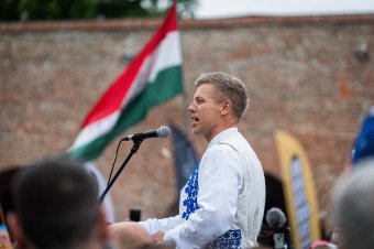 A Fidesz kémjének nevezte az RMDSZ-t Magyar Péter Nagyváradon