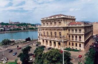 Három erdélyi magyar tudóst is külső tagjai közé választott a Magyar Tudományos Akadémia