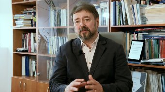 Cristian Pîrvulescu a Krónikának: Simion fasiszta jelölt, Romániát az összeomlás fenyegeti