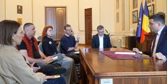 Bírálta Simiont a médiatanács, miután az tudtukon kívül lefilmezte a Digi 24 újságíróit, és médiagyilkosoknak nevezte őket