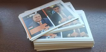 Orbán Viktort ábrázoló szórólappal kampányol Simion a magyarok körében, az értesülések szerint engedély nélkül