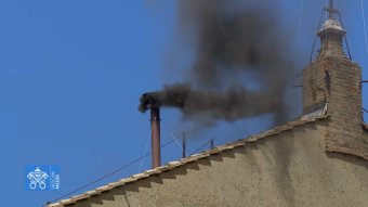 Csütörtökön délelőtt sem sikerült pápát választaniuk a bíborosoknak