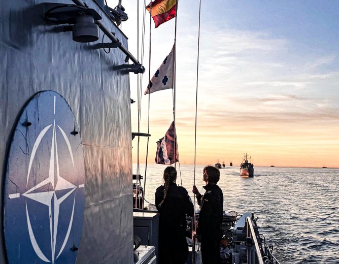 A NATO növeli jelenlétét a Fekete-tengeren a hajók elleni vadászat miatt