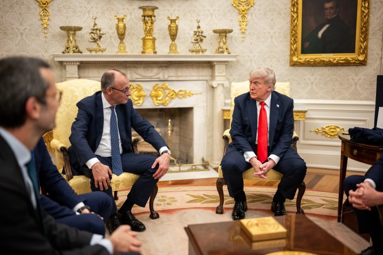 Trump: Ukrajnát is szankciókkal sújthatjuk, Kijevet támadták az oroszok