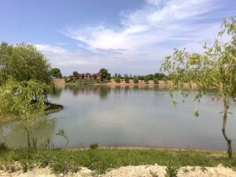 Áldozatokat szed egy Szatmár megyei bányató