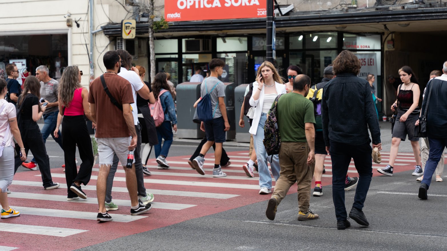 A romániaiak többsége támogatja az egyensúlyt az EU és az Egyesült Államok között