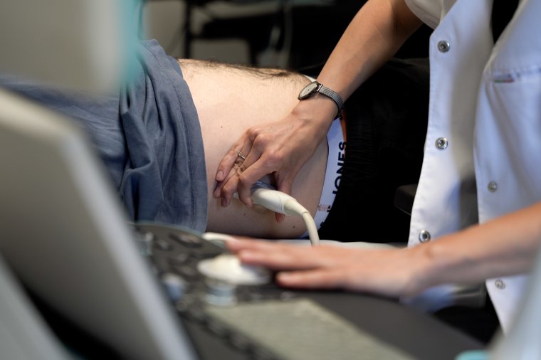 Egy betegeskedő gyermek a román egészségügyi rendszer EU-s viszonylatban